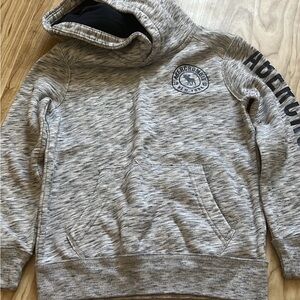 It is good condition,no rip.